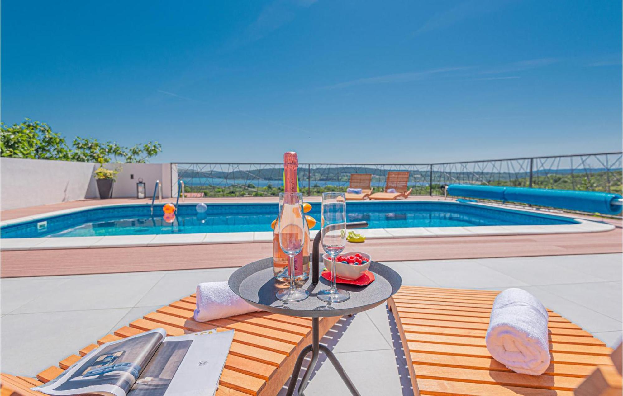 Lovely Home In Sibenik With House Sea View Екстериор снимка
