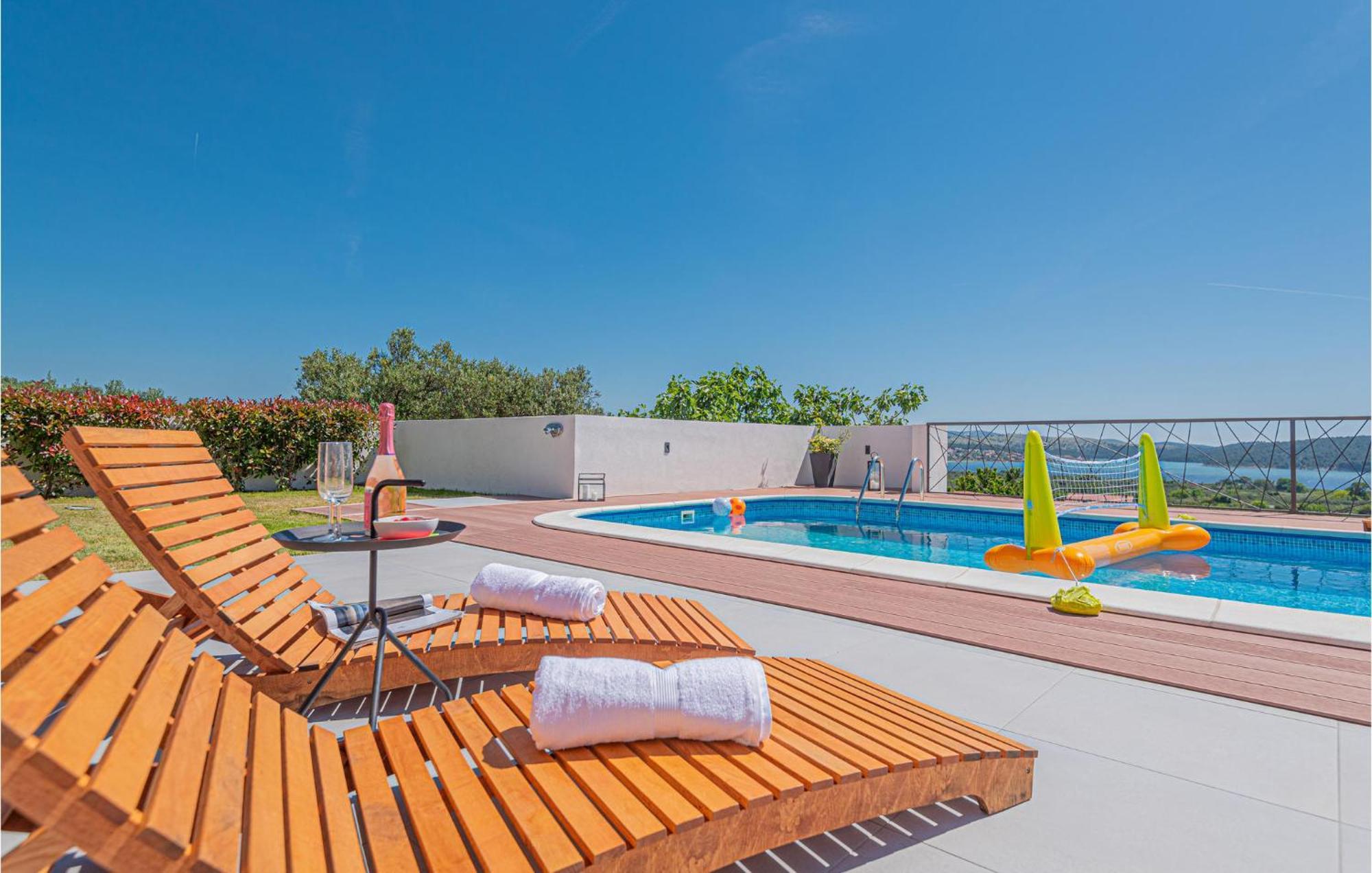Lovely Home In Sibenik With House Sea View Екстериор снимка