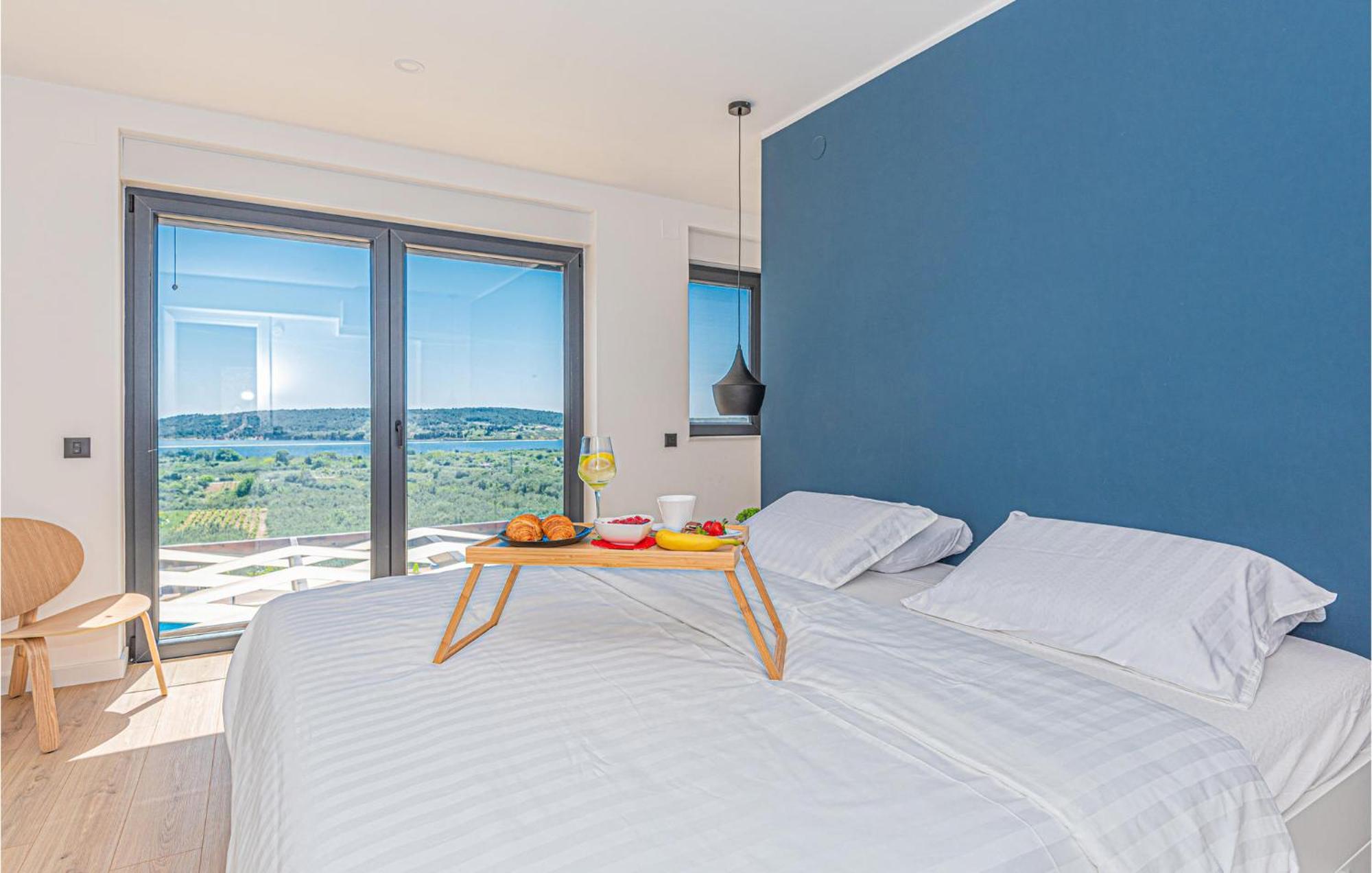 Lovely Home In Sibenik With House Sea View Екстериор снимка