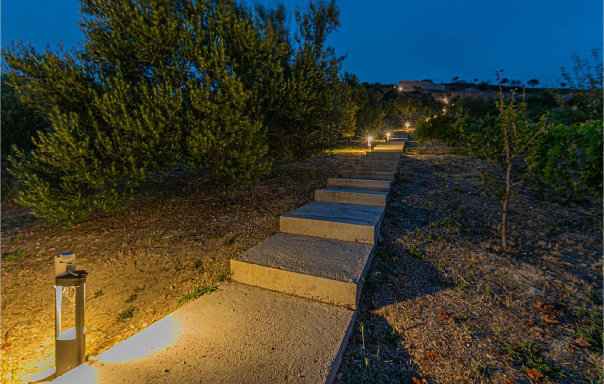 Lovely Home In Sibenik With House Sea View Екстериор снимка